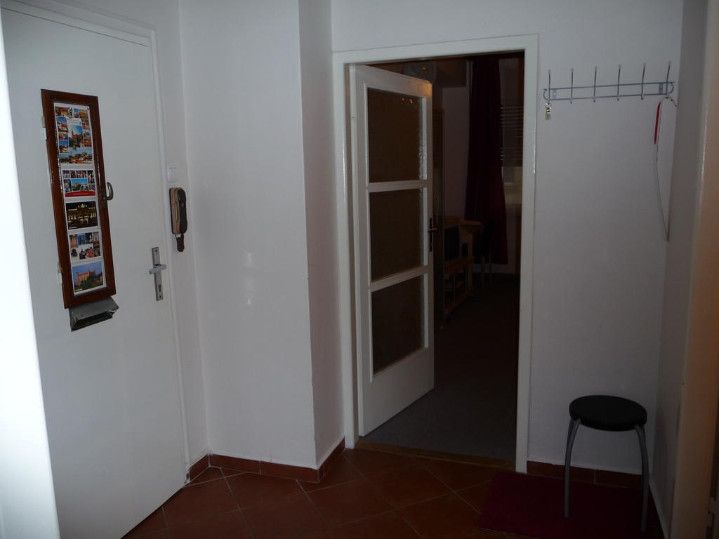 Coronation Apartment Bratislava Kamer foto